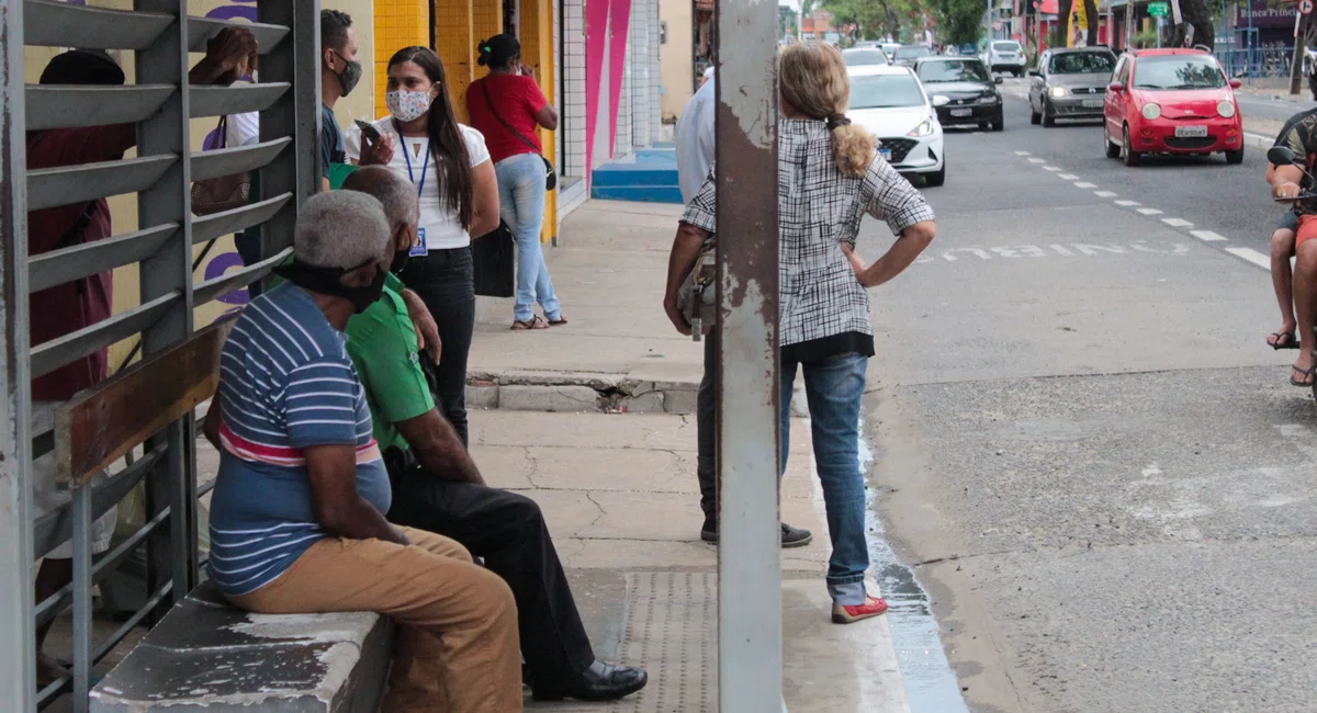 Parada de Ônibus no dirceu