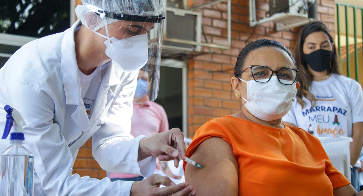 2ª dose da vacina contra a COVID-19 em Teresina