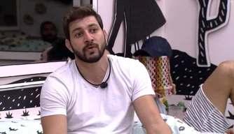 Caio pensa em abandonar o BBB 21 após discussão com Rodolffo