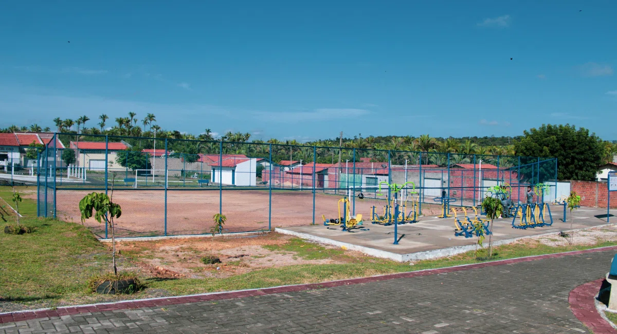 Inauguração da praça Maria da Inglaterra na ZN