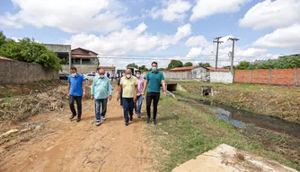 Dr. Pessoa visita obras do Programa Lagoas do Norte.