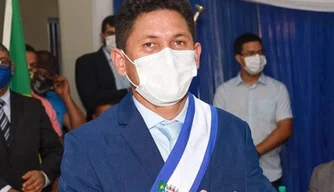 Prefeito de Miguel Alves, Veim da Fetraf (PL).