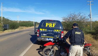 Mulher é presa por receptação