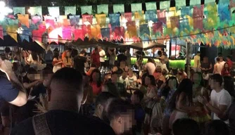 Festa junina com aglomeração na zona Leste.