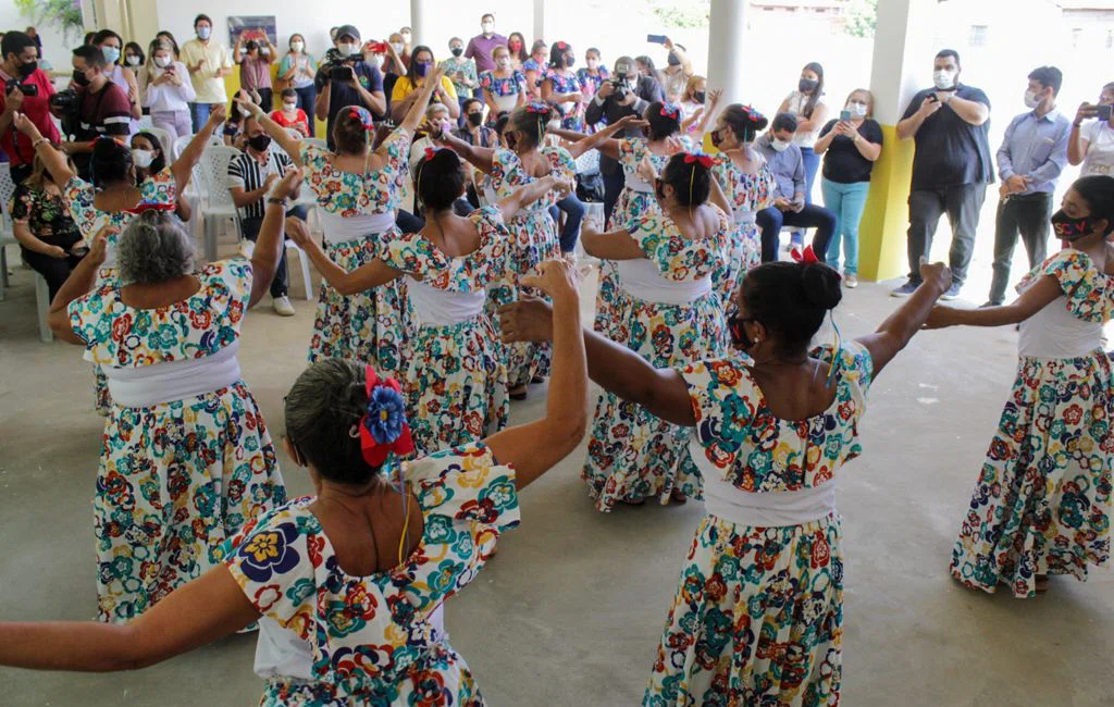 Inauguração do Centro-dia para população idosa "Jequitibá"