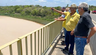 Dr. Pessoa visita canais das bacias do rio Poti