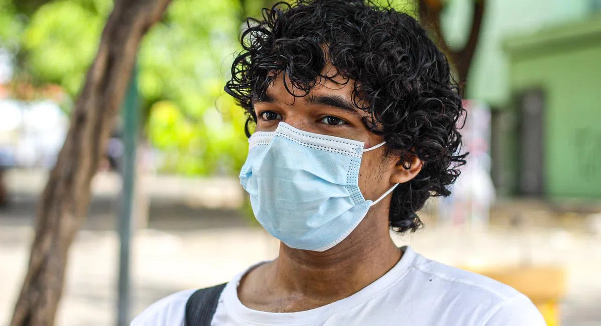 João Gabriel, Estudante