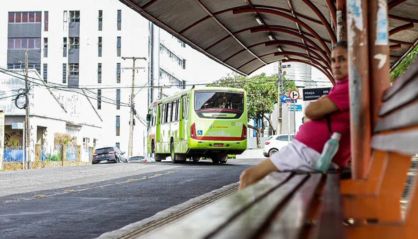 Motoristas de ônibus anunciam greve a partir desta quinta em Teresina