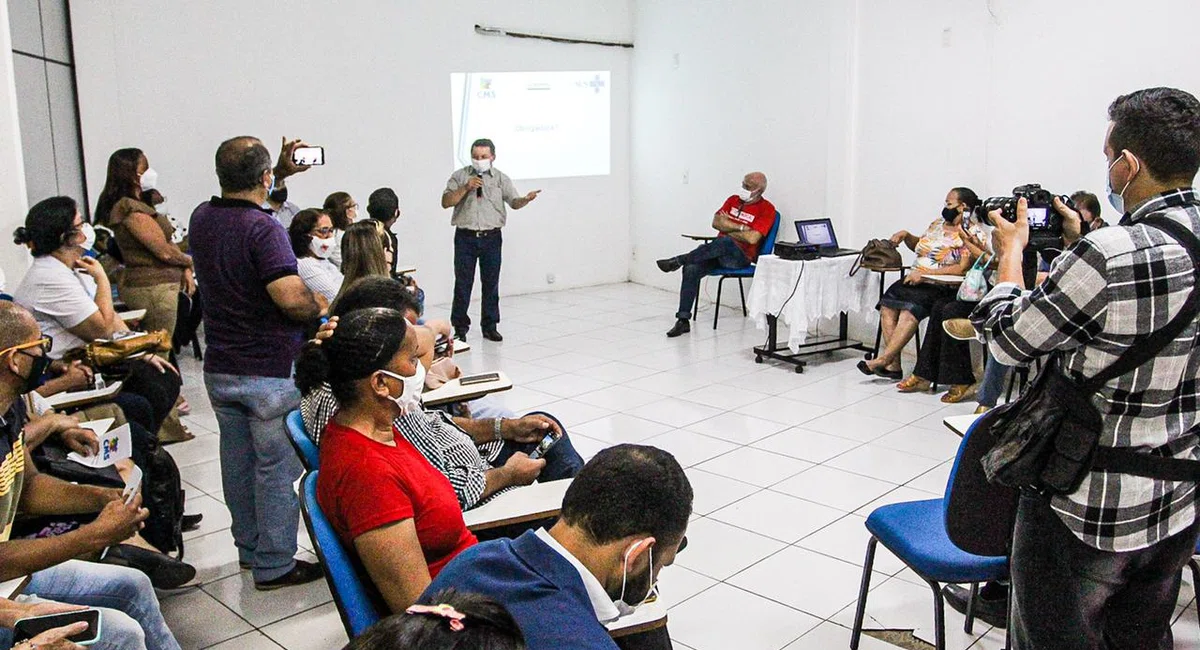 Prefeito de Teresina visita o concelho municipal de saúde