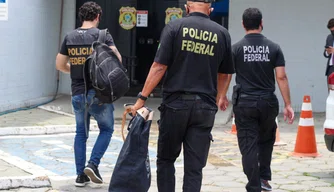 Coletiva de impressa da operação bússola