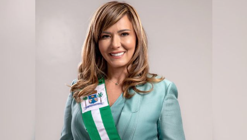 Ivanária Sampaio, prefeita de Esperantina.