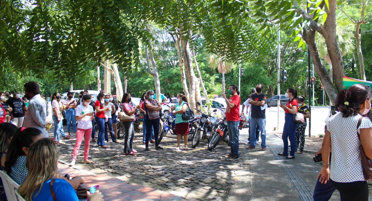 Manifestação na Câmara municipal de Teresina