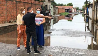 Equipes da SAAD em visita ao bairro Poti Velho