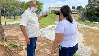 Dr. Pessoa visita estação de bombeamento da avenida Boa Esperança em Teresina.