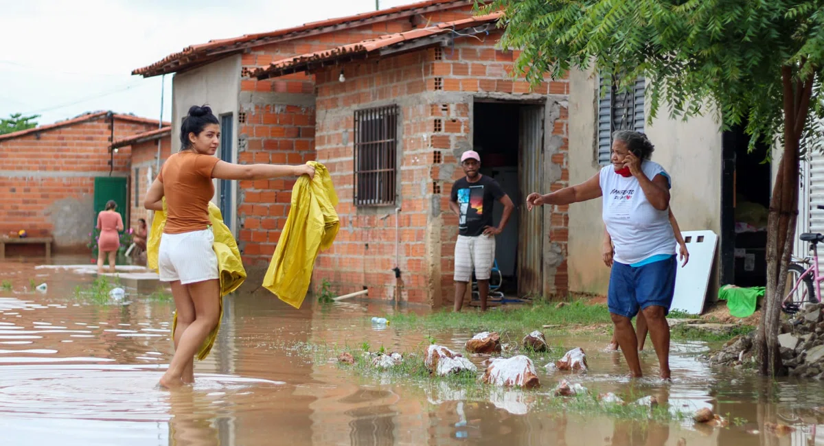 Alagamento na Vila Apolônia em Teresina