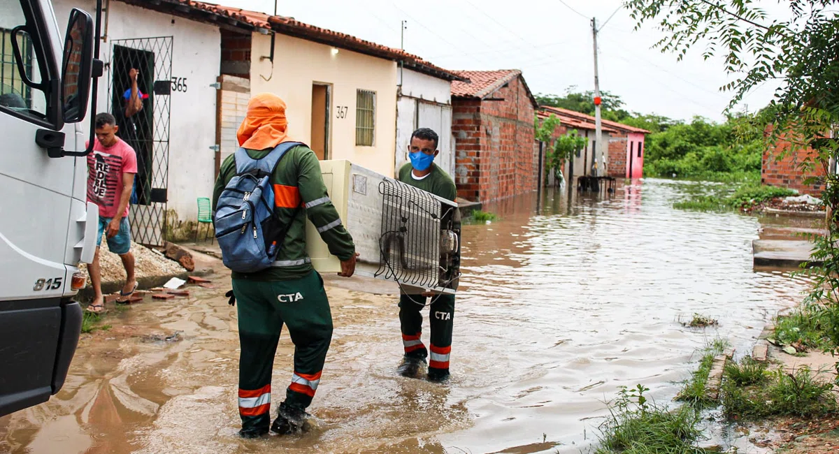 Alagamento na Vila Apolônia em Teresina