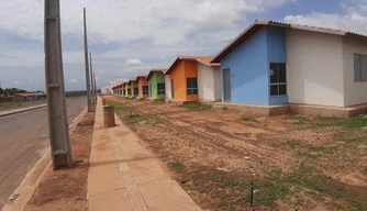 Casas entregue às famílias do Programa Lagoas do Norte.