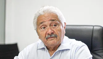 Senador Elmano Férrer