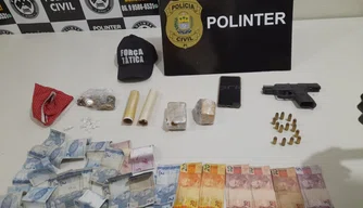 Material apreendido pela polícia com os suspeitos na zona Norte.