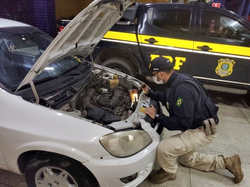 Veículo recuperado pela PRF em Piripiri.