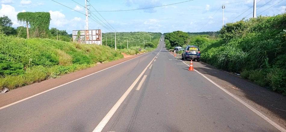 Colisão entre carro e moto deixa homem morto em Picos.