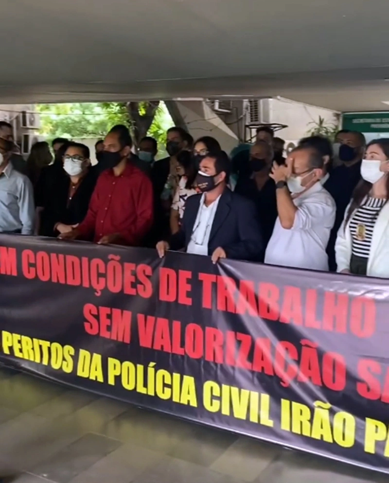 Polícia Civil em manifestação na SeadPrev em Teresina.