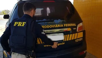 PRF prende suspeito de estupro em Campo Grande do Piauí.