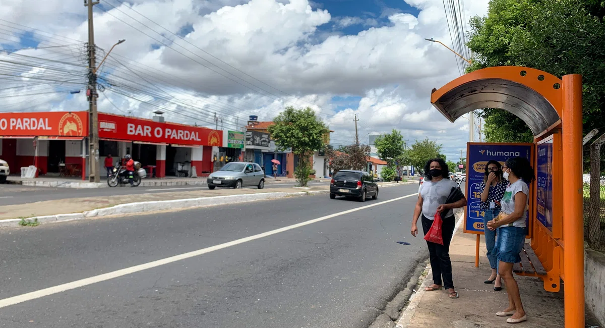 Quinto dia de greve dos ônibus