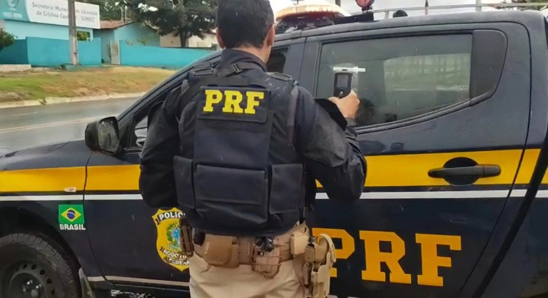 PRF prende condutor por embriaguez