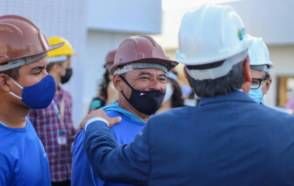 Visita a obra da maternidade referencia do Piauí