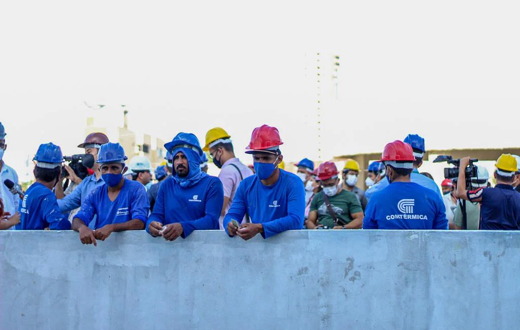 Visita a obra da maternidade referencia do Piauí