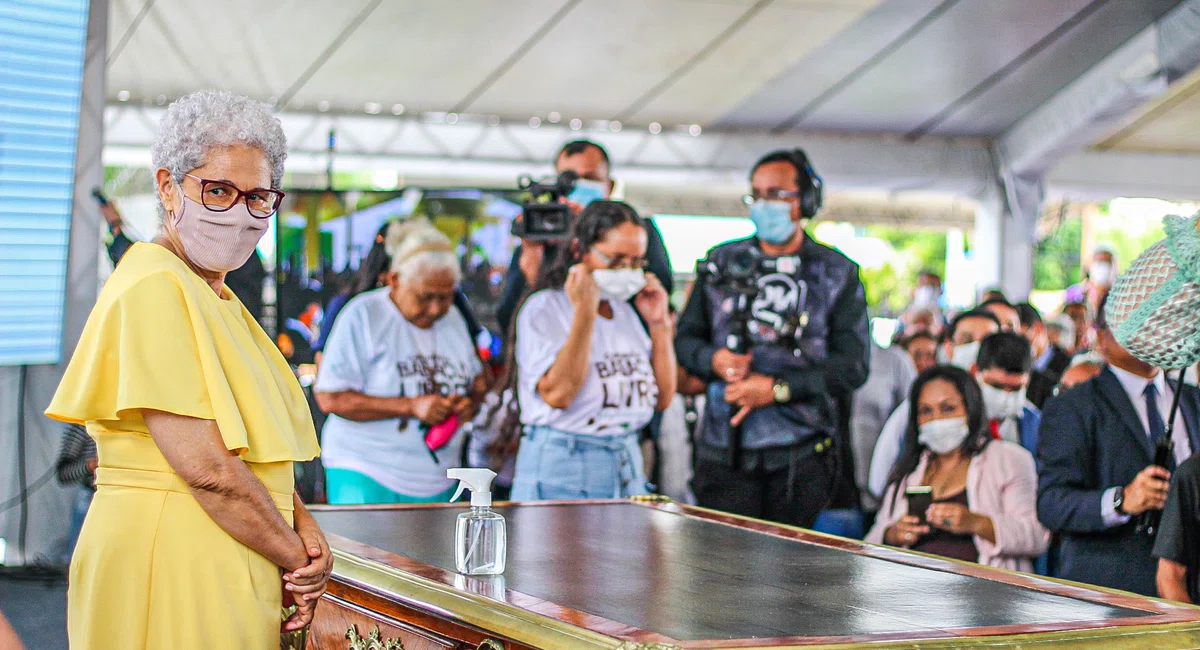 Posse da Regina Sousa como Governadora