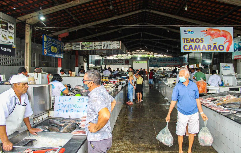 Movimentação no mercado do peixe