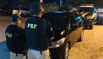 Carro recuperado em Alegrete do Piauí