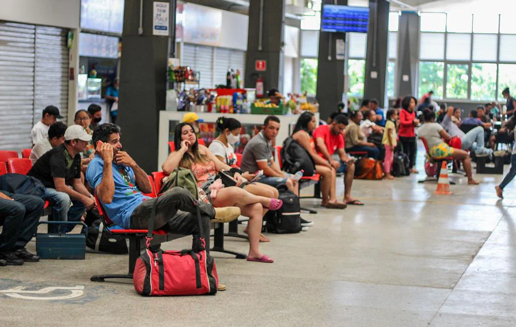 Movimentação no terminal rodoviário