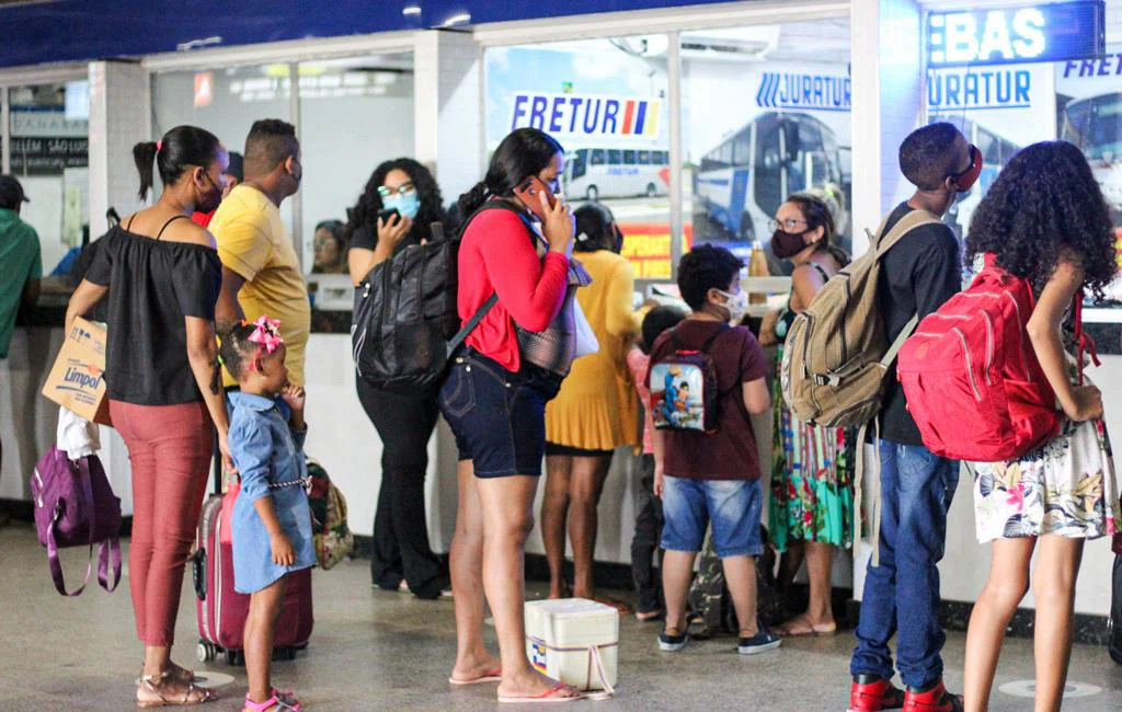 Movimentação no terminal rodoviário