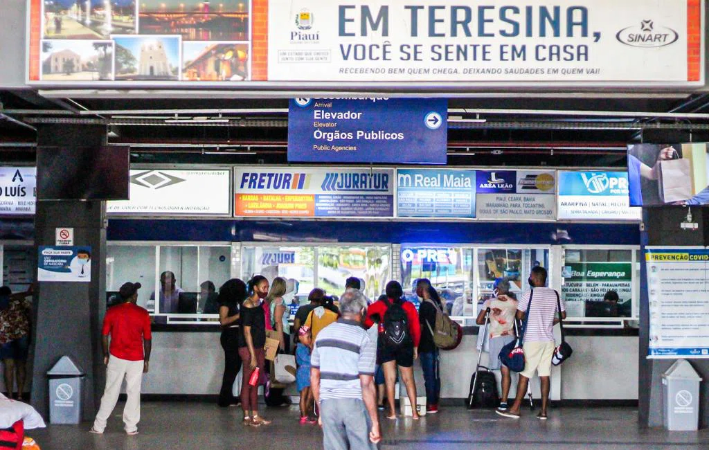 Movimentação no terminal rodoviário