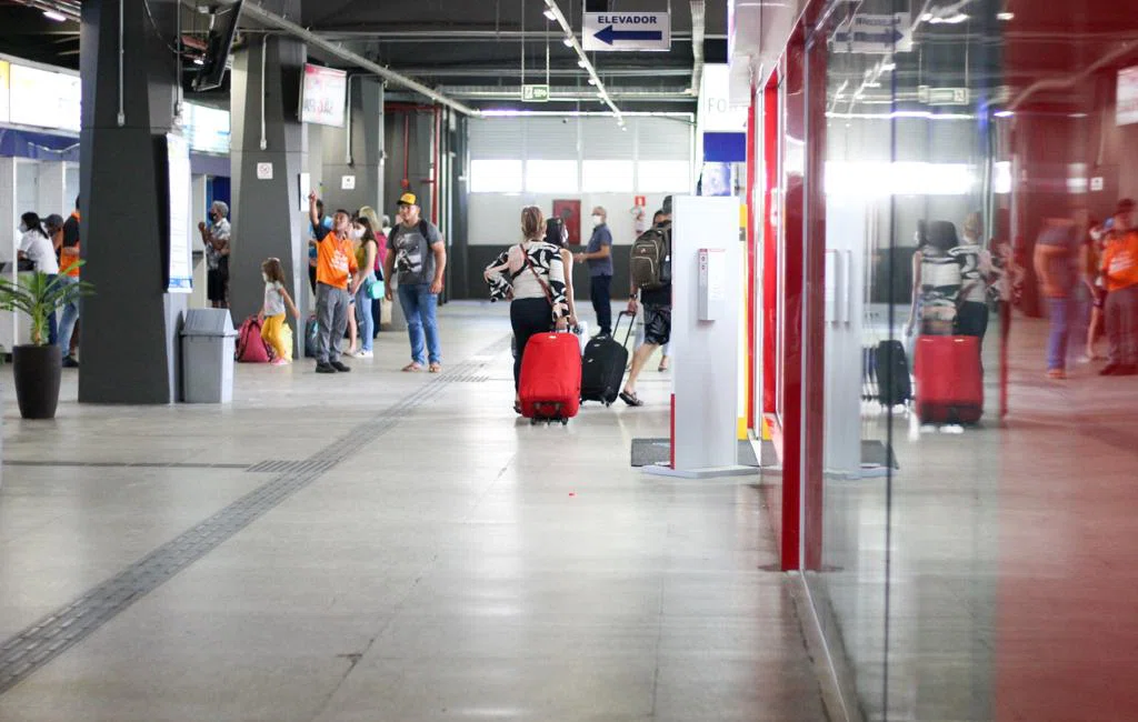 Movimentação no terminal rodoviário