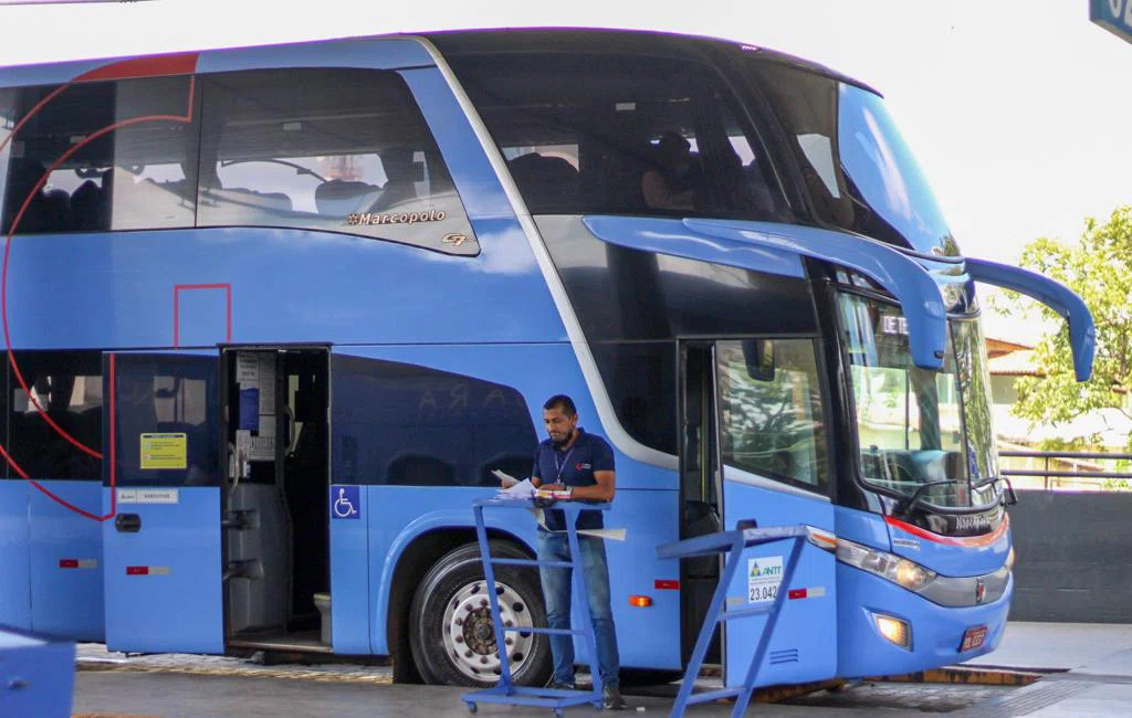 Movimentação no terminal rodoviário