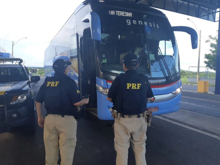 Ação educativa em ônibus nas rodovias federais