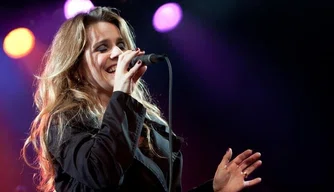 Cantora Patrícia Mellodi