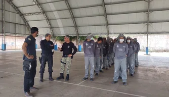 Mutirão de Combate à Dengue limpa as escolas