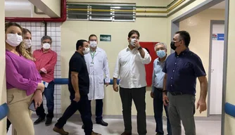 Secretário de Estado da Saúde, Néris Júnior, em visita técnica.