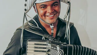 Cantor Chambinho do Acordeon