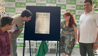 Placa de inauguração