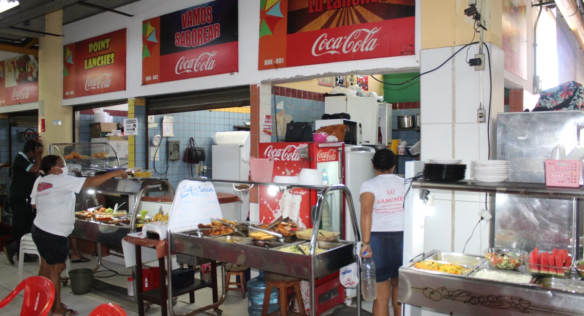 Praça de Alimentação do Shopping da Cidade em Teresina