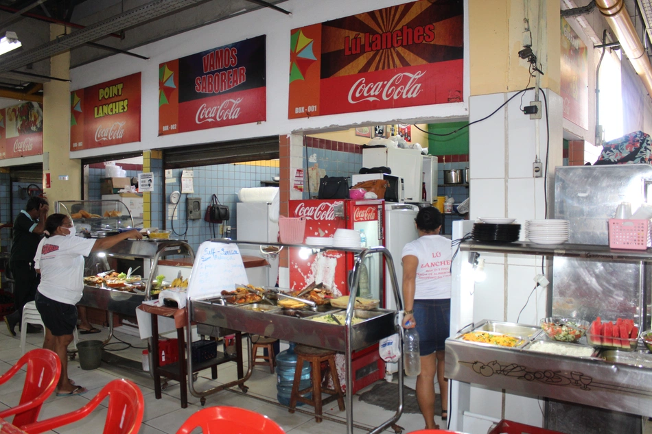 Praça de Alimentação do Shopping da Cidade em Teresina