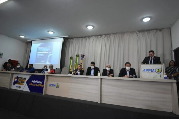 Seminário de regionalização do saneamento básico do Piauí.