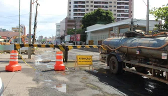 Trecho da Avenida Homero Castelo Branco é interditado por obra