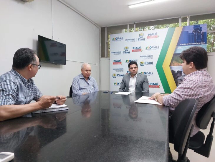 Reunião de colaboradores do IDEPI sobre Plano de Segurança de Barragens.